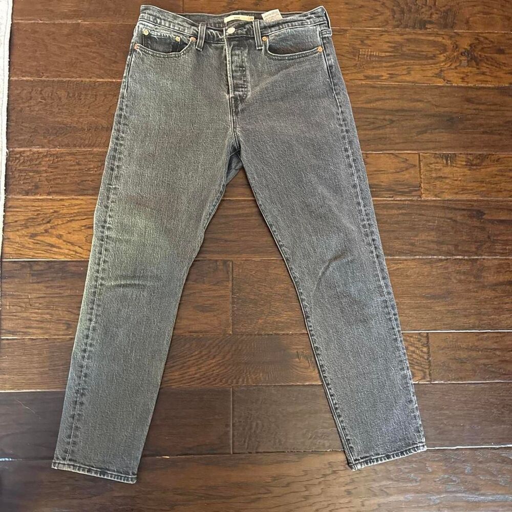 Levi's Women's Grey Jeans size 29